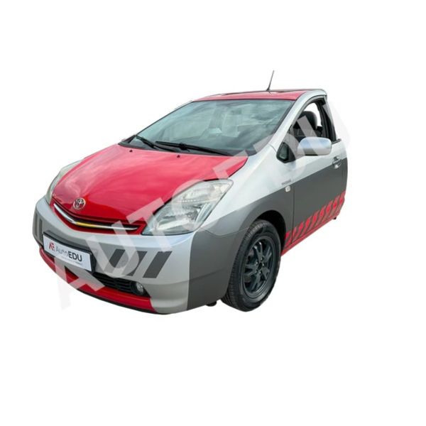Trainer didattico per lo studio dei veicoli ibridi basato su Toyota PRIUS II